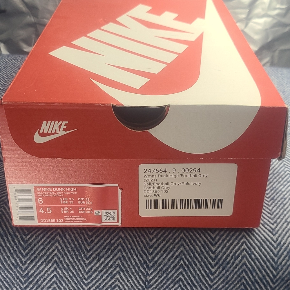 Womens Nike Dunks High - Football Grey